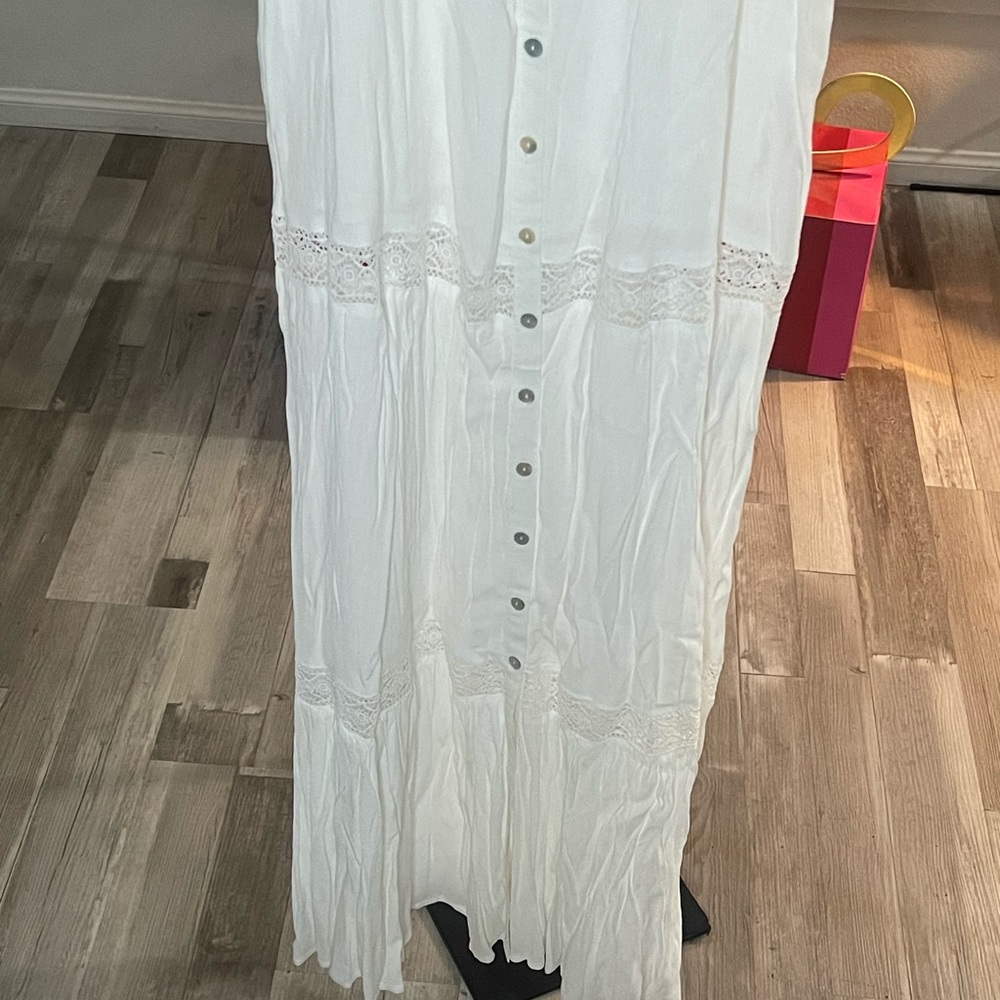 Forever 21 White Button-Front Chemise with Lace & Tie Detail. NWT. - Picture 4 of 12